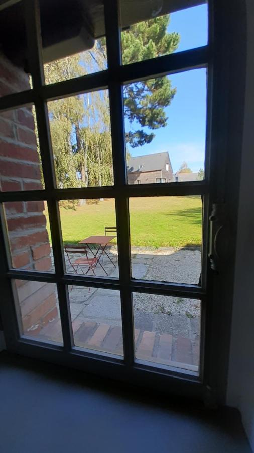 Petit Manoir Proche Dinan - Chambre D'Hotes Lanvallay ภายนอก รูปภาพ